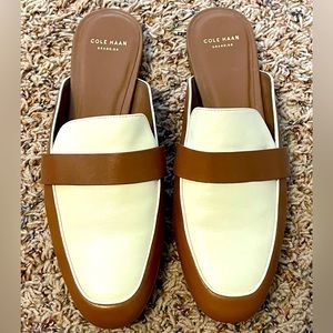8.5 Cole Haan Leather Womens Flat Mules